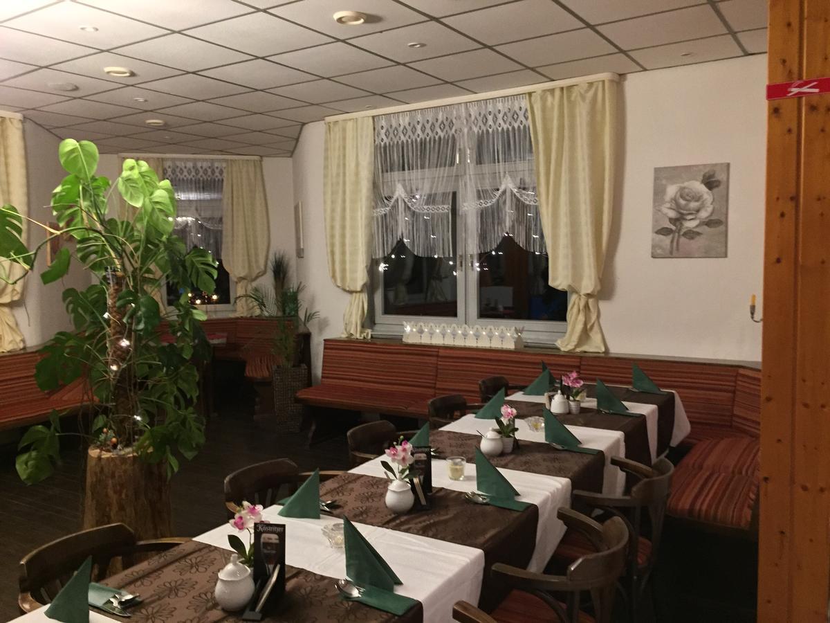 Hotel Restaurant Hohe Tanne Grossbreitenbach Exterior photo