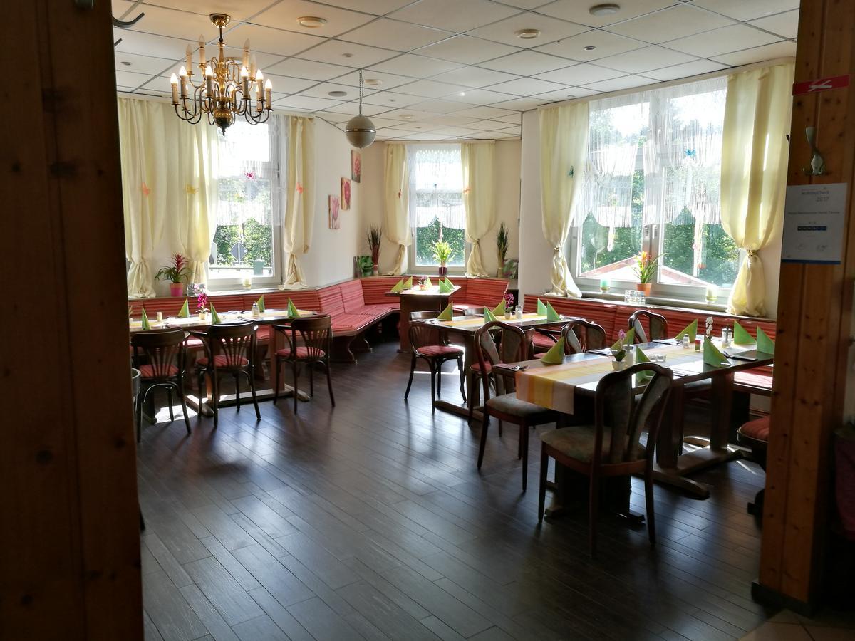Hotel Restaurant Hohe Tanne Grossbreitenbach Exterior photo